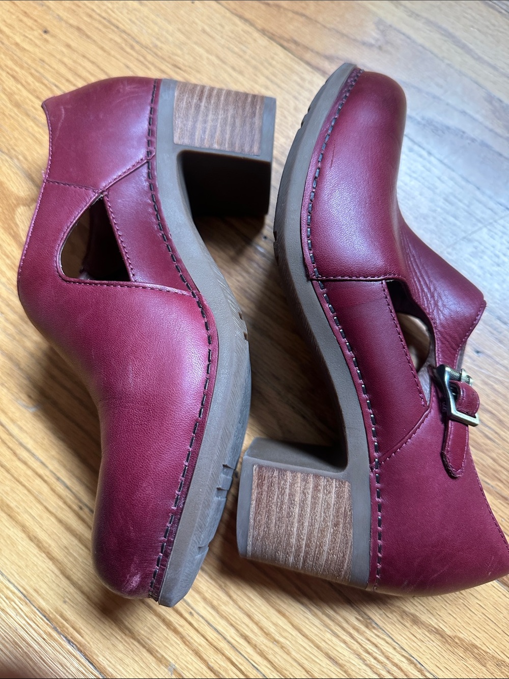 Dansko Women's Burgundy Leather Mary Jane Heels Sz 38